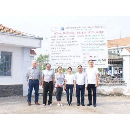 2. Chuyển đổi từ kinh tế công nghiệp sang kinh tế tri thức